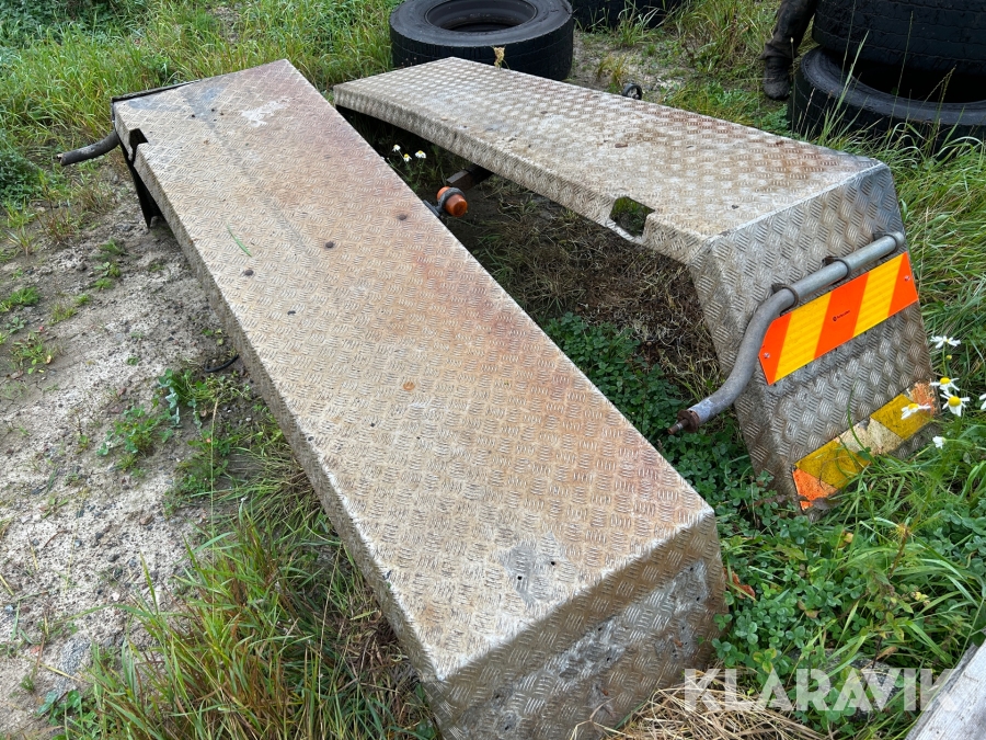 Skärmar till boggibil Scania