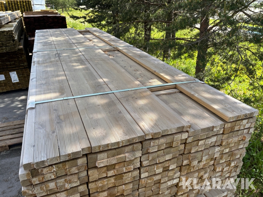 Limträtrall Lamtech Rillad 28x220 3m-5,1m