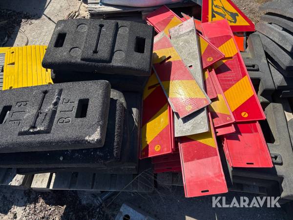 Vägskyltar med vikter