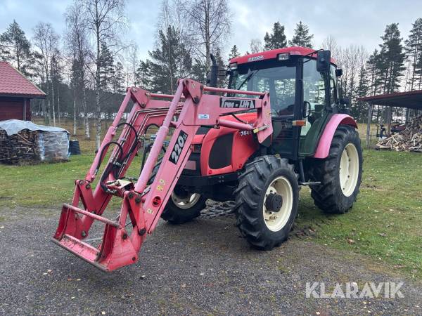 Traktor Zetor 7441 Proxima med frontlastare