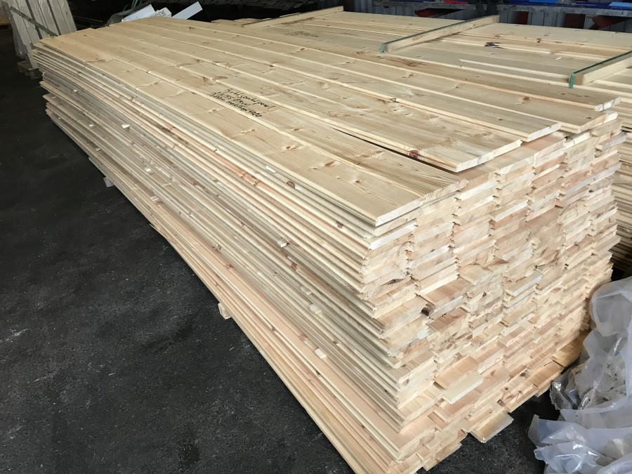 Hyvlad Spontad Panel