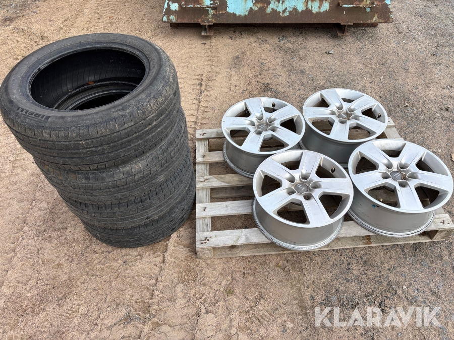 Sommardäck Pirelli 205/55R16 med fälg till Audi A4 (4+4st)
