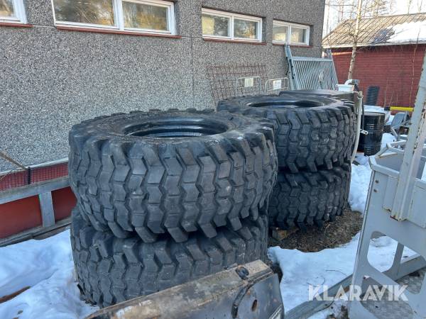 Entreprenaddäck Huddig BKT 620/60B34 4st