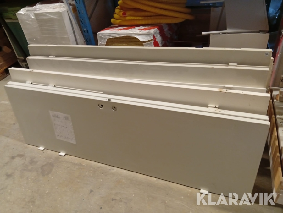 Innerdörrar/ytterdörrar i blandade storlekar (utan karm) 11st