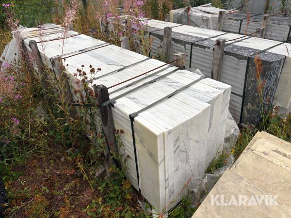 Bänkskivor i marmor Carrara ca 56 st