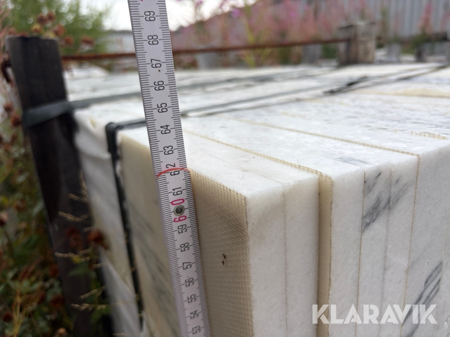 Bänkskivor i marmor Carrara ca 56 st