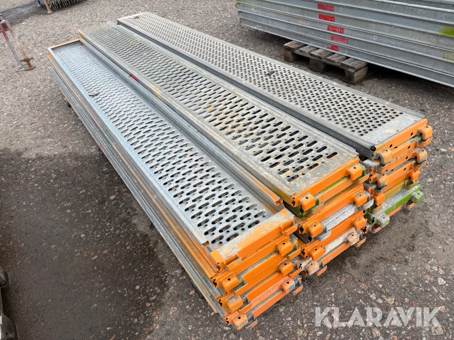 Parti med Byggställning Altrad