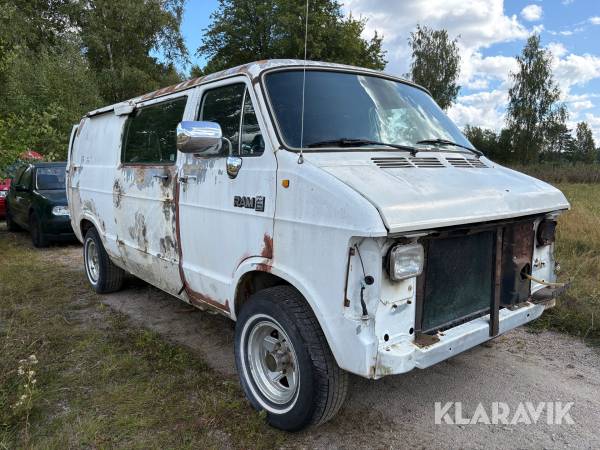 Skåpbil / van Dodge Ram 250