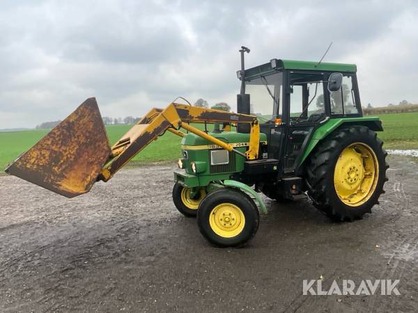 Traktor John Deere 1630 med lastare