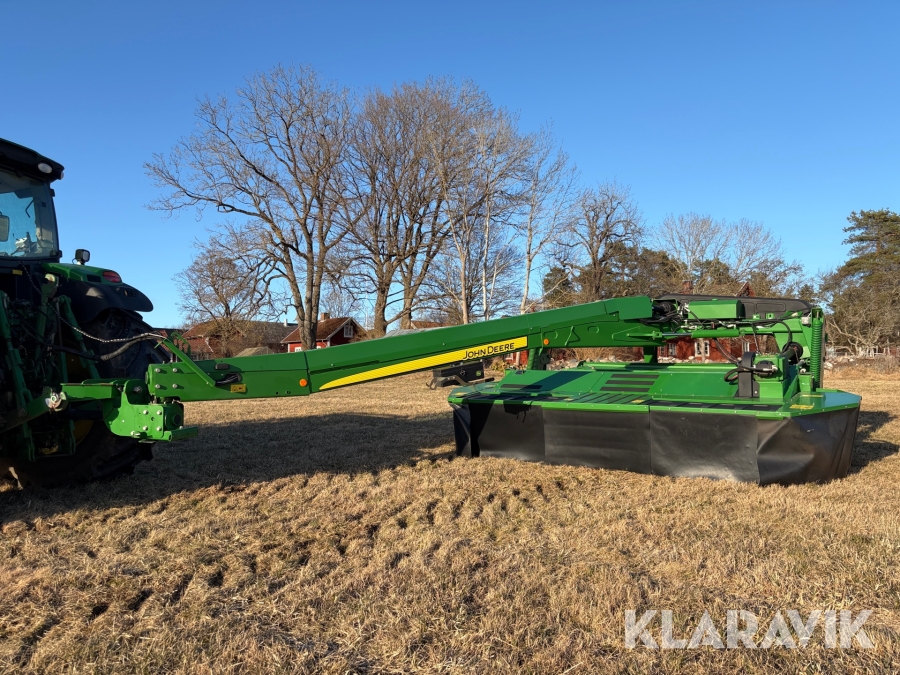 Slåtterkross med strängläggare John Deere 835/8WRA