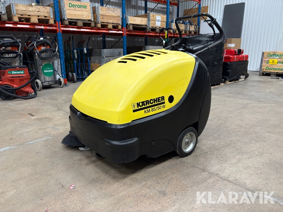 Sopmaskin Kärcher KM 85/50W med uppsamlare