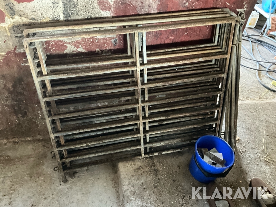 Hage för nappning av kalvar / lamm  Knarrhults nappamma 3x3m