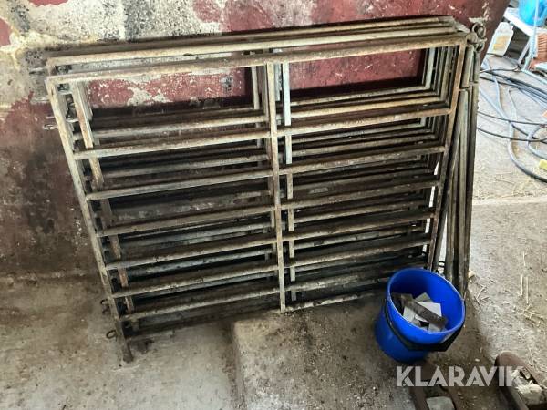 Hage för nappning av kalvar / lamm  Knarrhults nappamma 3x3m