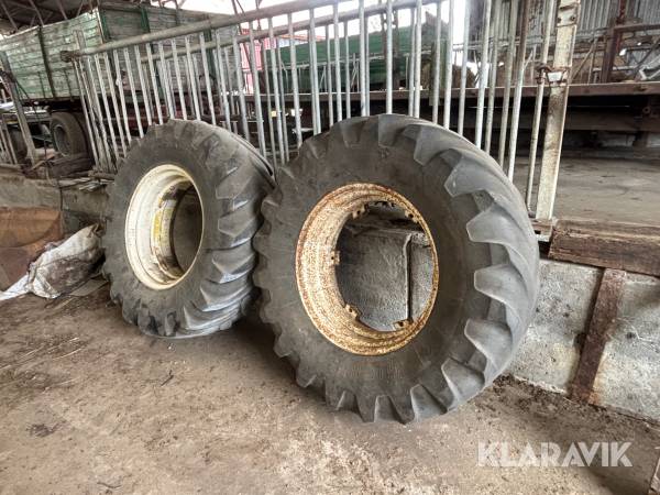 Dubbelmontage Michelin 18.4R30 2 st