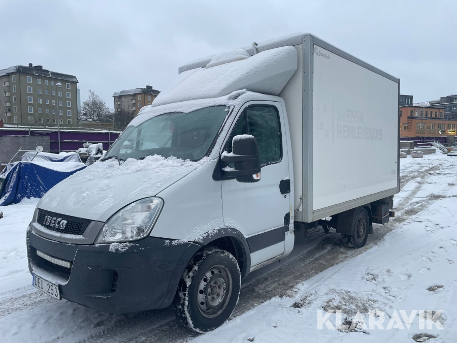 Lätt lastbil Iveco Daily med bakgavellyft Iveco Daily 35-180