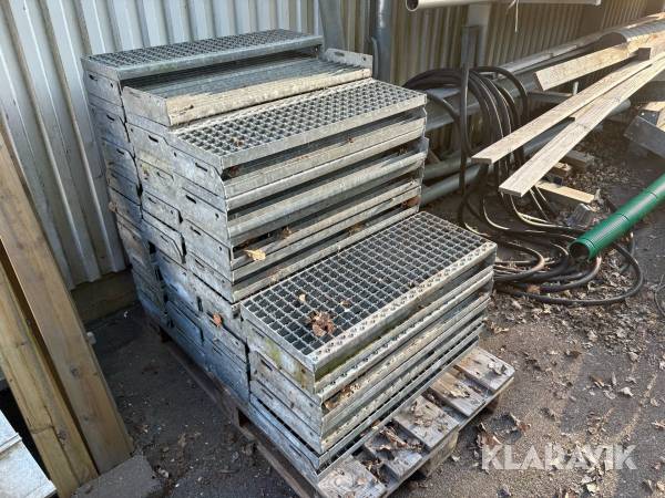 Trappsteg galvade 43st