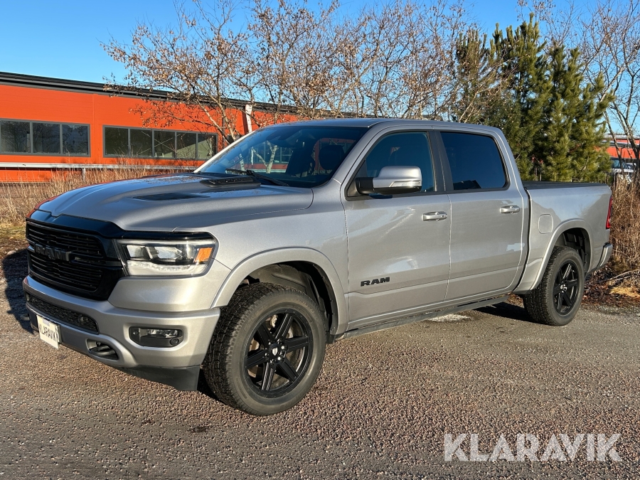 Pickup Dodge Ram 1500 Laramie Black Edition