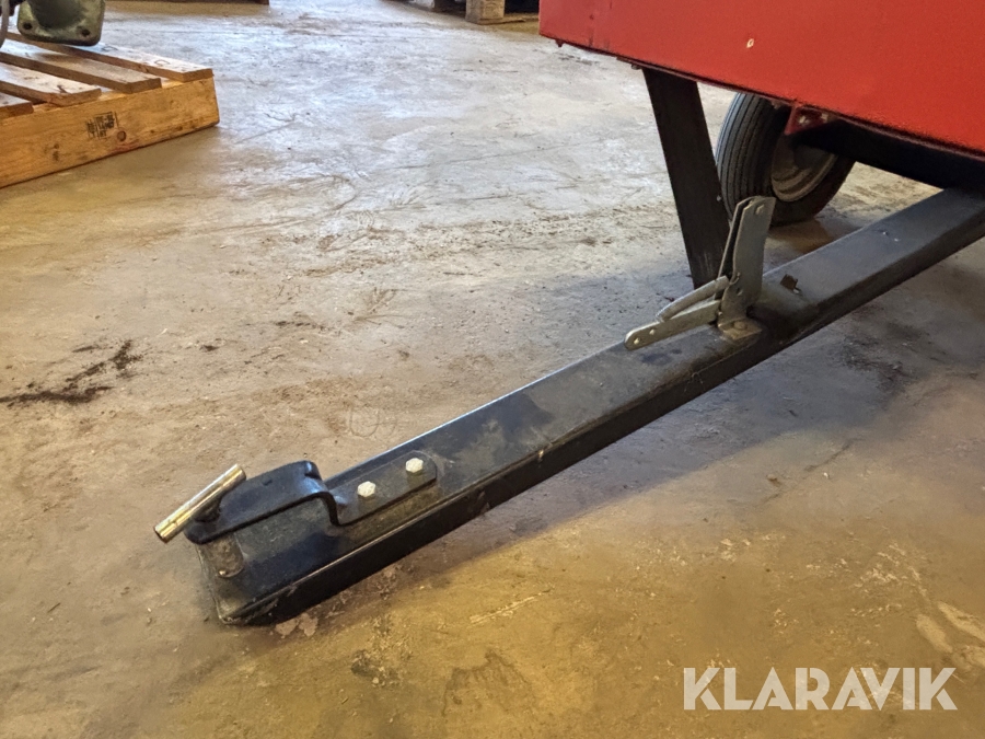 Vagn Husqvarna