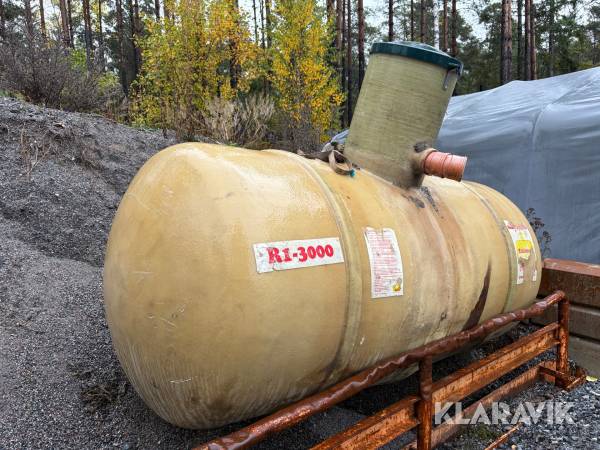Sluten tank R1-3000, Värmdö, Klaravik auktioner