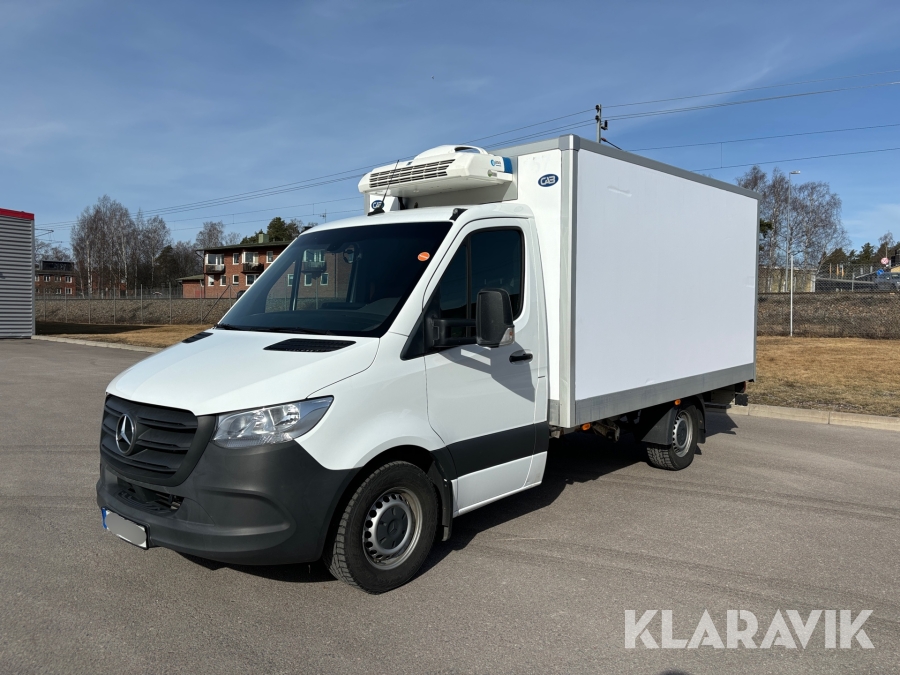 Lätt lastbil Mercedes-Benz Sprinter med kylaggregat