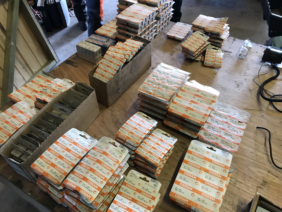 1000st Glödlampor fordon