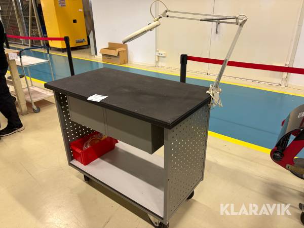 Rullvagn med verktygsförvaring