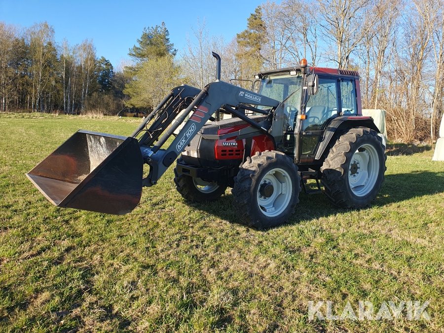 Traktor med skopa Valtra Valmet 6200