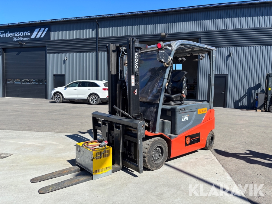 Truck Toyota Traigo 80 35