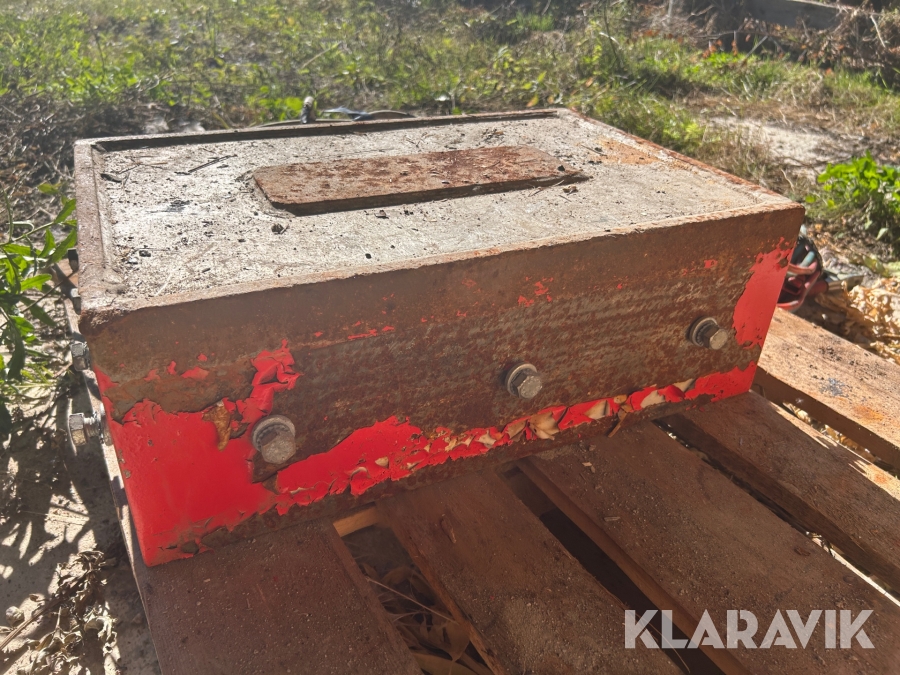 Magnet MB ER6040 24V/900W