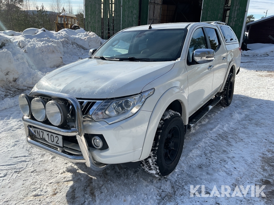 Pickup Mitsubishi L200 2,4 DI-D 4WD