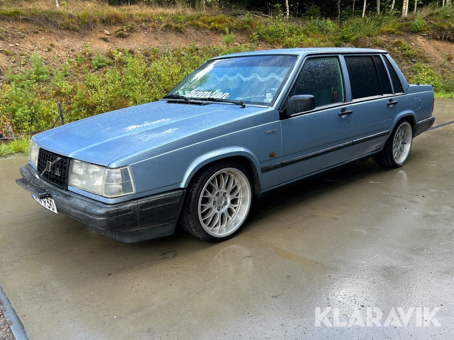 A-Traktor Volvo 740 GL