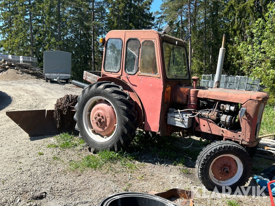 Traktor Volvo BM 320 Buster