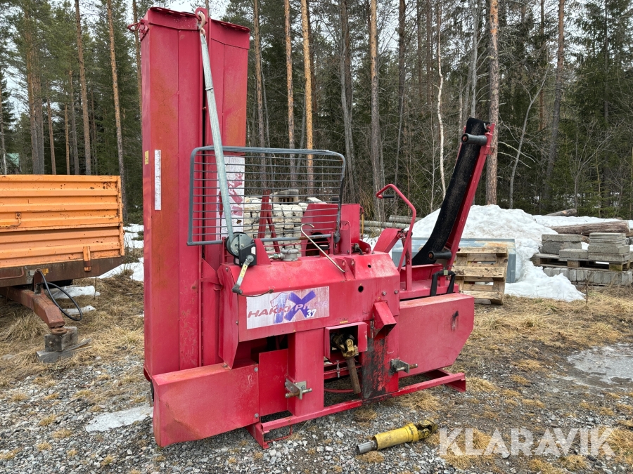 Vedmaskin Hakki Pilke 1X37 traktordriven