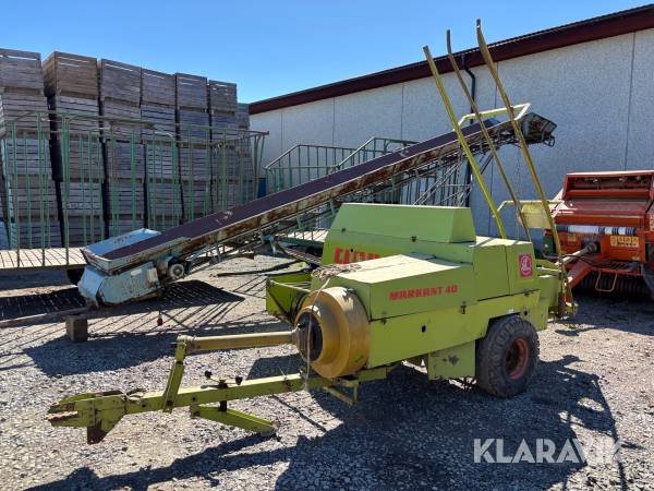 Småbalspress Claas Markant 40