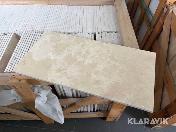 Marmorplattor Travertin 30x60 cm ca 30 kvm