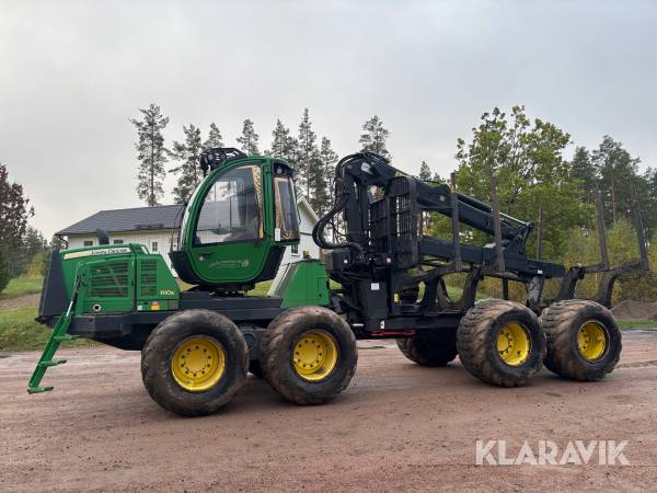 Skotare John Deere 1110E
