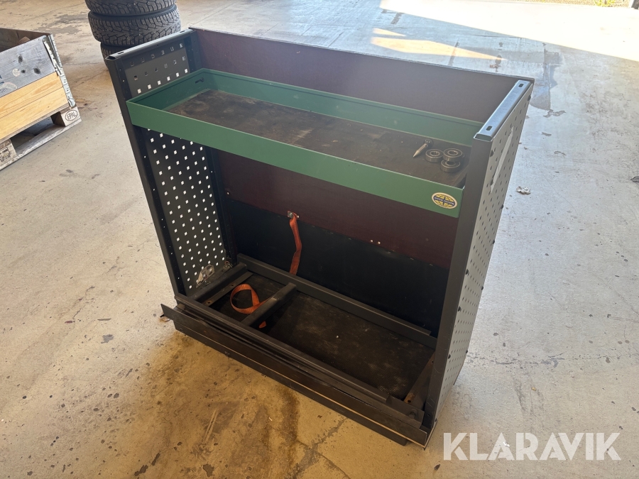 Verkstadsinredning till bil