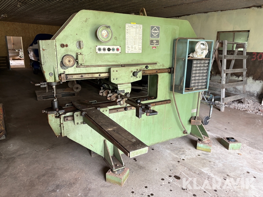 Stansmaskin Trumph CN900 med verktyg