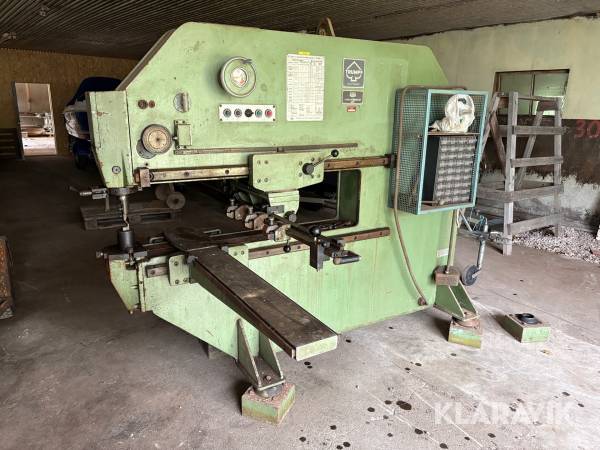 Stansmaskin Trumph CN900 med verktyg