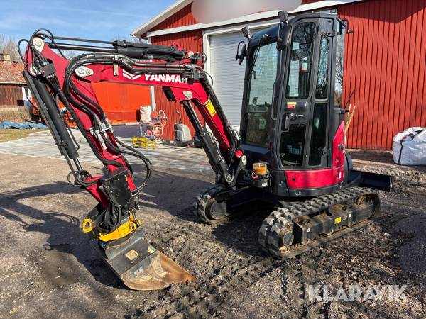 Grävmaskin Yanmar VIO26-6 med tiltrotator & 3st skopor