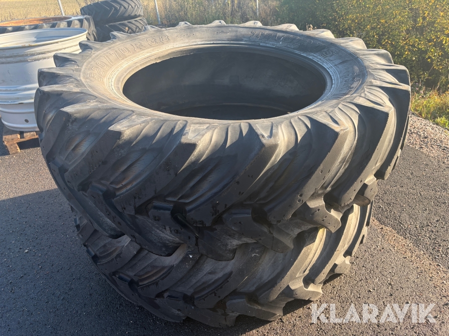 Traktordäck Taurus Point7 520/70R38 2st