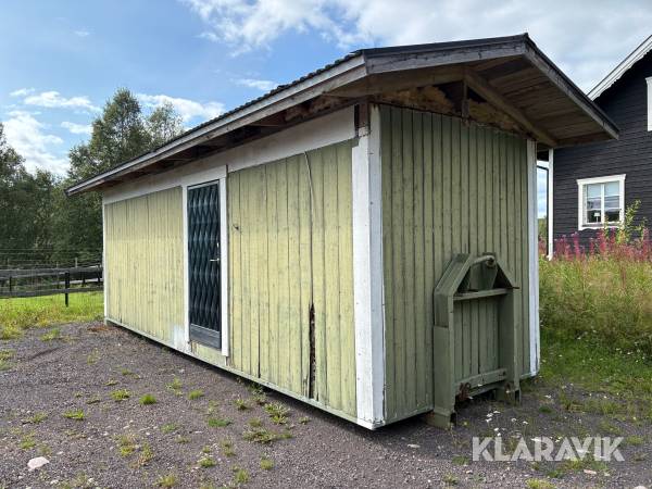 Jaktkoja / förråd på lastväxlarram