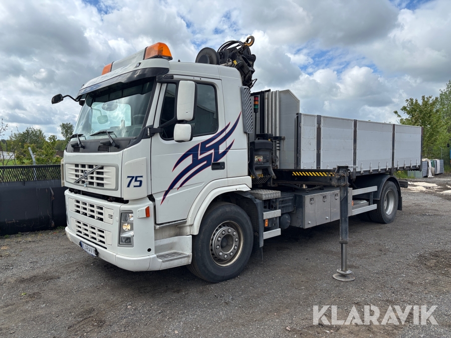 Kranbil Volvo FM 300 4x2 - Med tipp