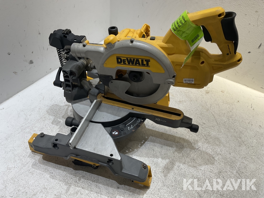 Kap och geringssåg Dewalt DCS 777