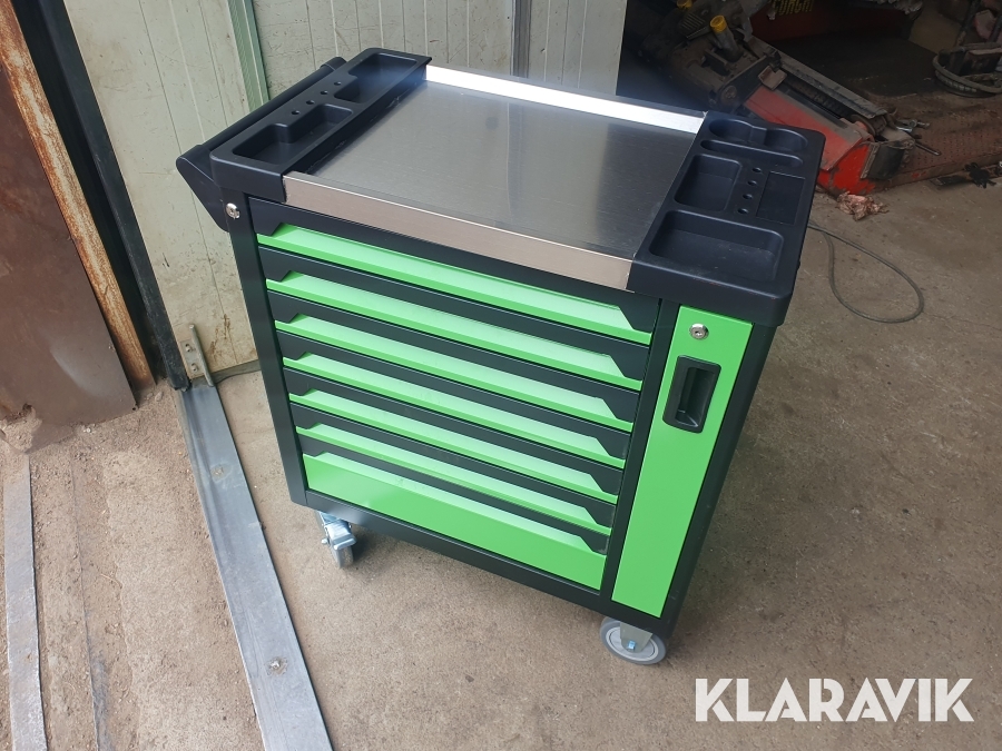 Verktygsvagn med verktyg