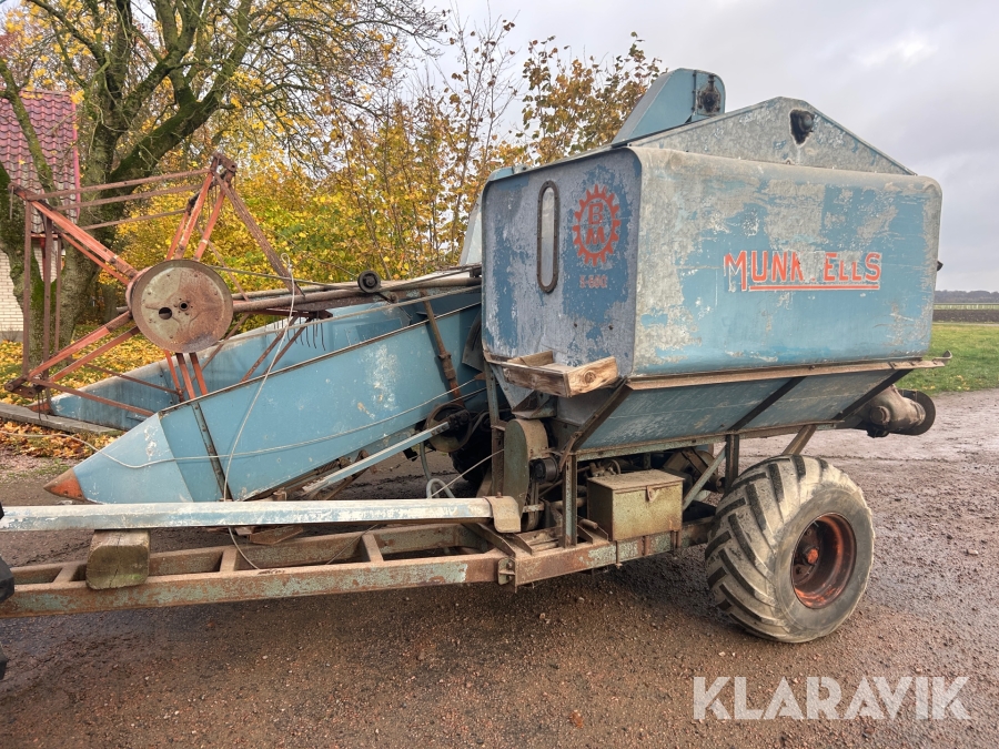 Bogserad Skördetröska BM S-600