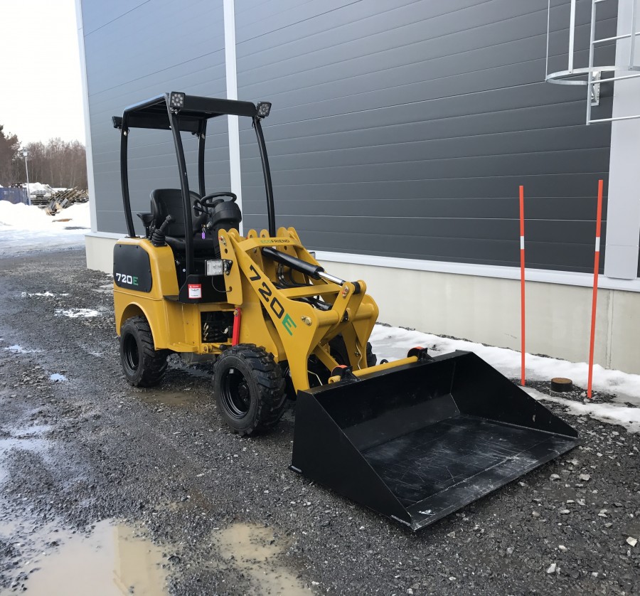 Eldriven Kompaktlastare med Skopa