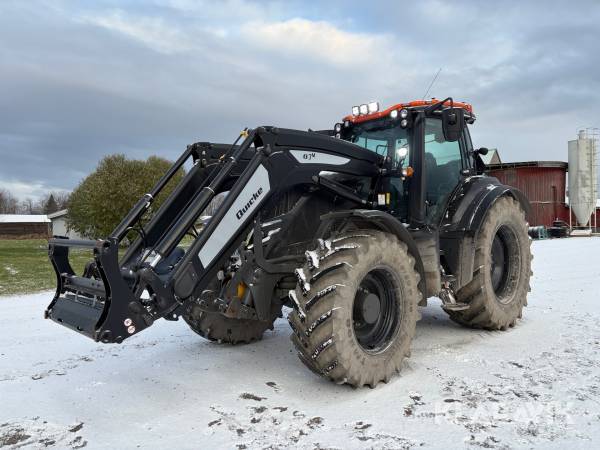 Traktor Valtra T235