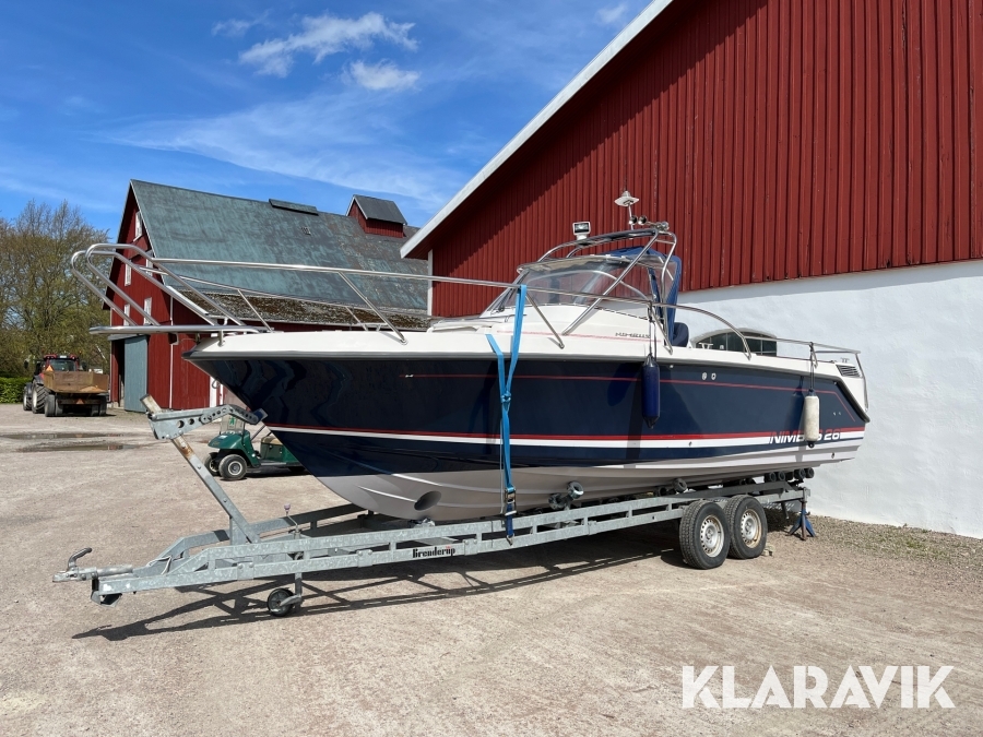 Båt Nimbus 26 Nova med båtvagn