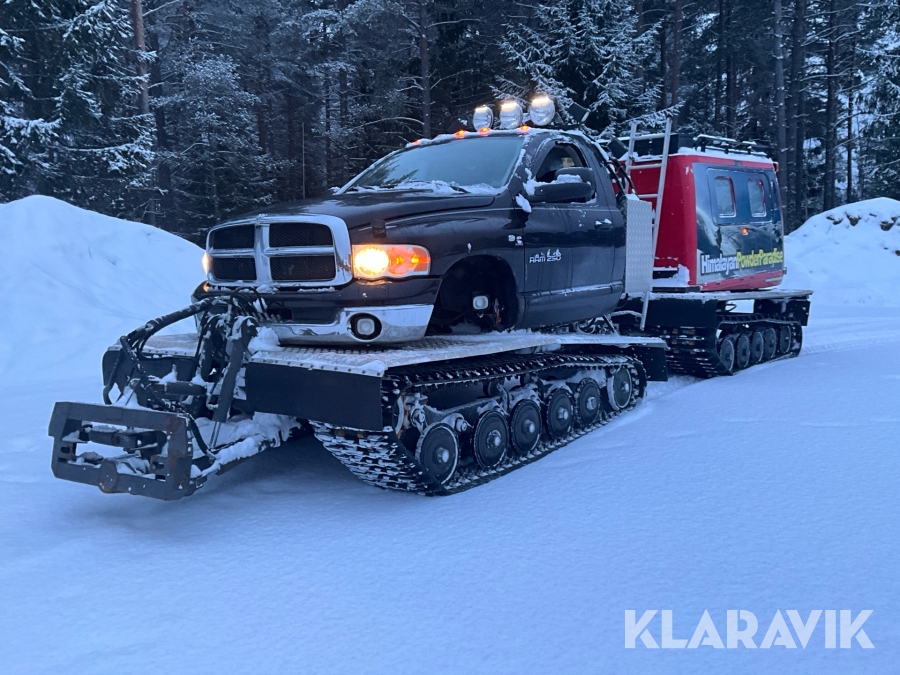 Bandvagn Dodge Ram 2500 byggd på Hägglunds chassi 206